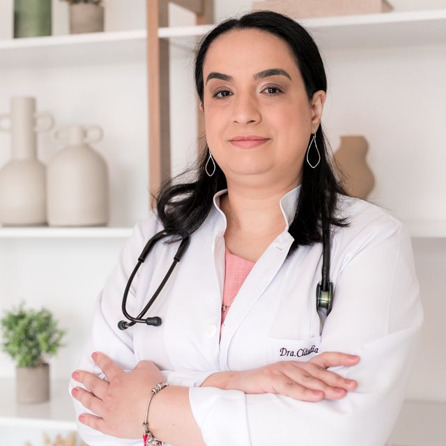 Cláudia Caetano, Pediatra Santo André