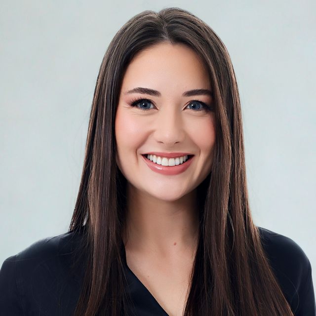 Camila Ricken de Abreu, Dentista Florianópolis