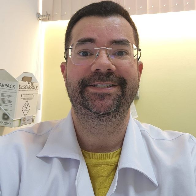 Helio Domingues Malheiros Junior ., Médico clínico geral São Paulo