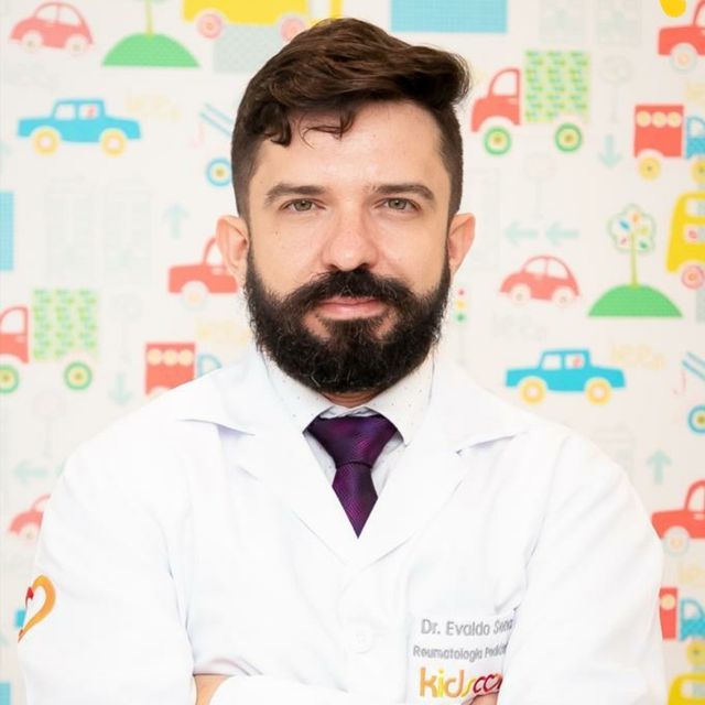 Evaldo  Gomes Sena, Reumatologista pediátrico João Pessoa