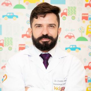 Evaldo  Gomes Sena, Reumatologista pediátrico João Pessoa