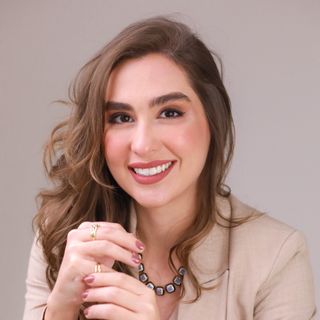 Dra. Mariana Faleiros Carvalho