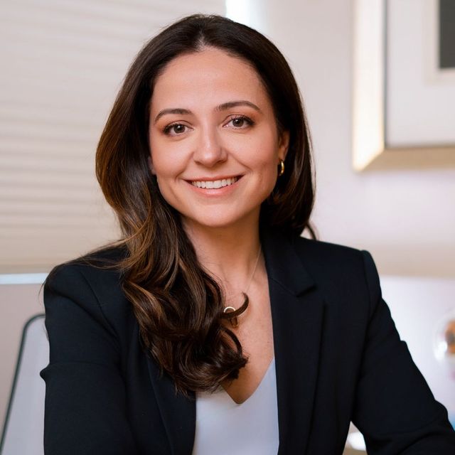 Andrea Laender, Oftalmologista Santa Efigênia de Minas