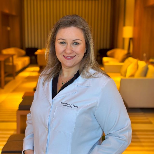 Andressa Panazzolo Maciel, Cardiologista Porto Alegre