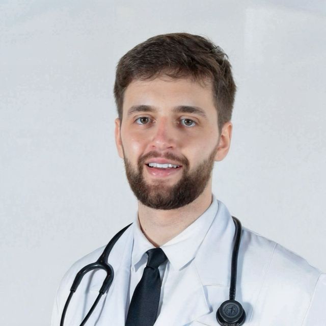 Flávio Marques Andreon, Especialista em Clínica Médica Itajubá