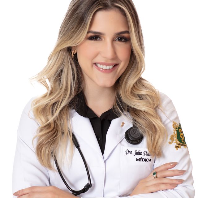 Julia Dutra Soares, Médico clínico geral Natal