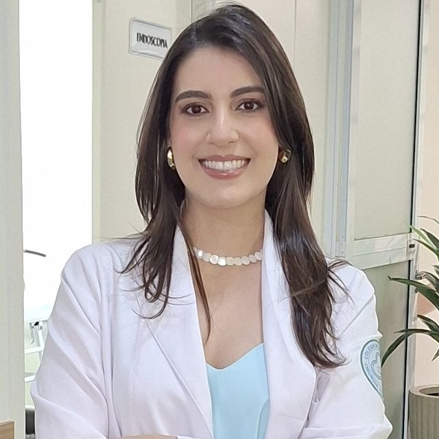 Ana Letícia Garcia Rolim de Camargo, Cirurgião do aparelho digestivo Uberaba