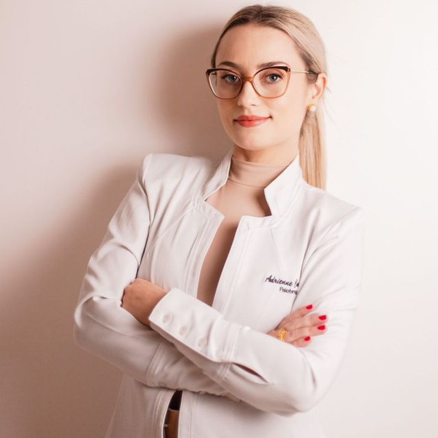Adrienne Carvalho, Fisioterapeuta Curitiba