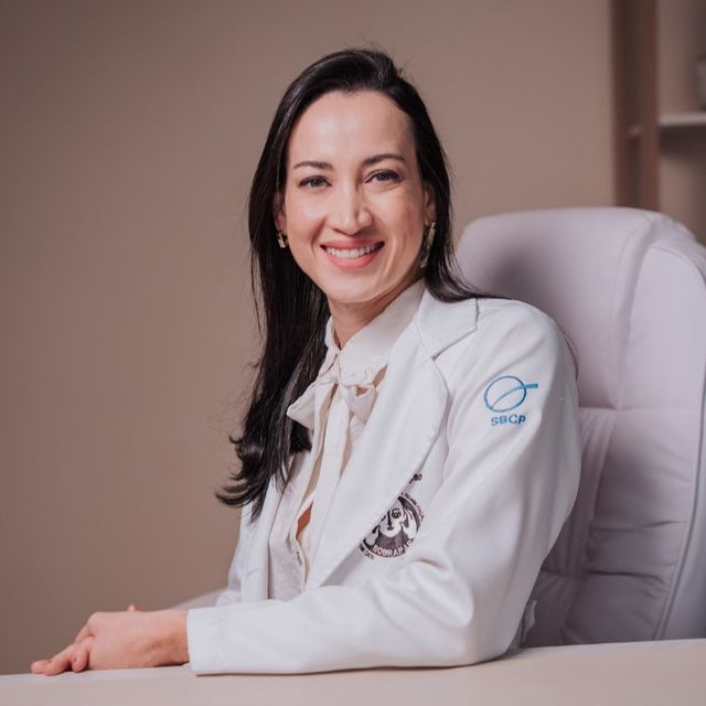 Geiza Máximo, Cirurgião plástico Jundiaí