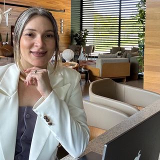 Dra. Izabelinny  Avelino