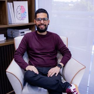 Dr. Kaique Jacinto  Gomes