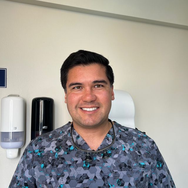 Ignacio Arancibia Aburto, Dentista Viña del Mar
