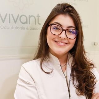 Ampliar imagem: Thaís Dantas, Dentista Rio de Janeiro