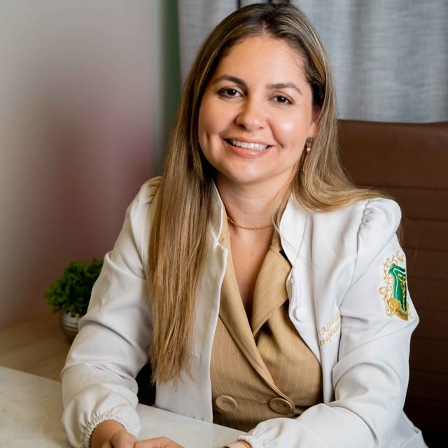 Cristiane Almeida, Fisioterapeuta Fortaleza