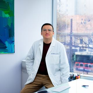 Acercar imagen: Mauricio Lozano Trillos, Psiquiatra Providencia