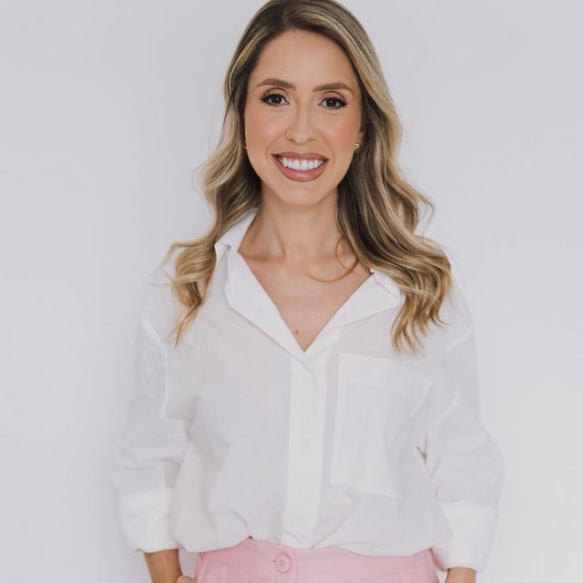 Amanda  Satuti, Cirurgião pediátrico Vila Velha