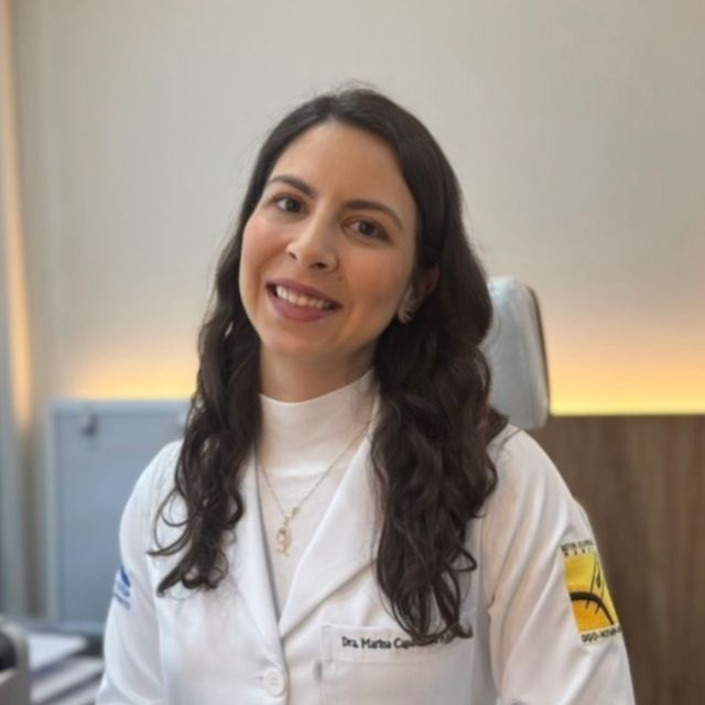 Marina Capaverde Keller, Ginecologista Curitiba