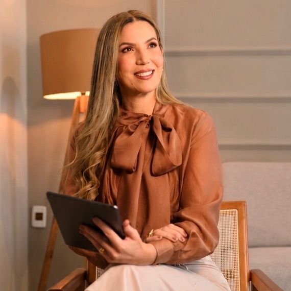 Ana Caroline Pamponet, Endocrinologista Feira de Santana