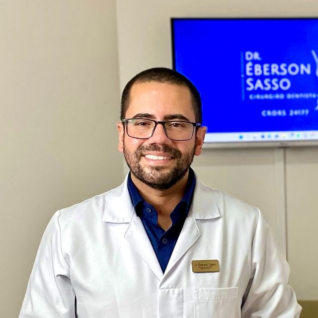 Éberson Luis Marques Sasso, Dentista Porto Alegre