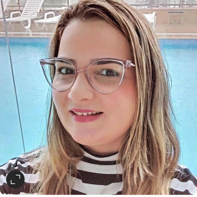 Vanessa Valverde Cruz, Psicólogo Salvador