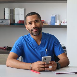 Acercar imagen: Lenin Alfonso Puertas Silgado, Médico estético Ibagué