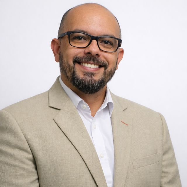 Iván Rendón Giraldo, Psicólogo Pereira