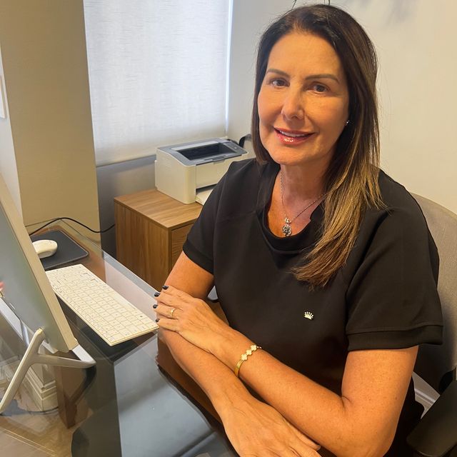 Lucila Poralla Cunha, Médico clínico geral São Paulo