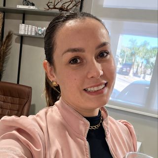 Daiany de Conto, Dentista Veranópolis