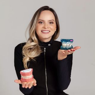 Mariana  Moura , Dentista Brasília