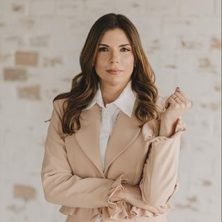 Dra. Joana  Trengrouse