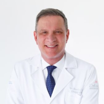 Marlon Chiaratti, Cirurgião plástico Canoinhas