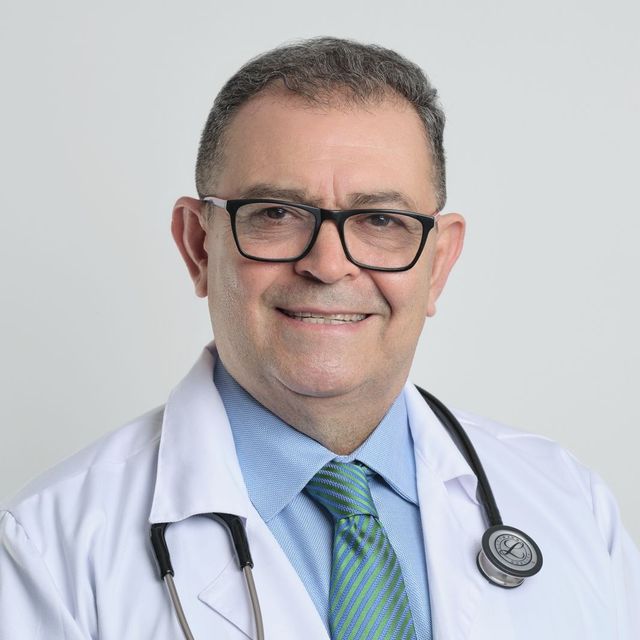 Luis Fernando Ospina Garcia, Médico general Bogotá