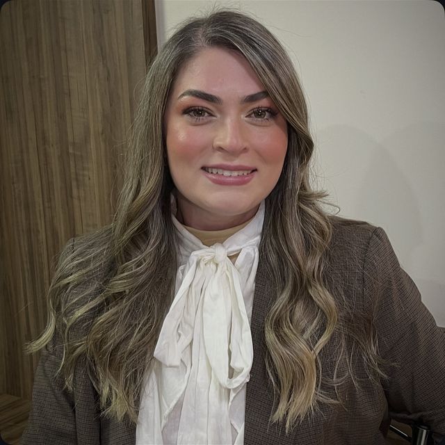 Francine Marques Bandeira, Médico clínico geral Ponta Grossa