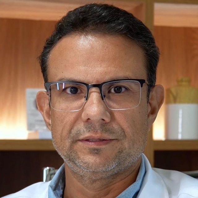 Leandro Costa de Araújo, Oftalmologista Goiânia