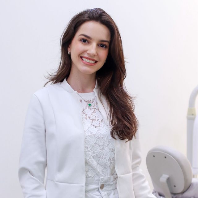 Luiza  de Oliveira Alves, Dentista Belo Horizonte