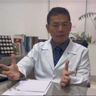 Ampliar imagem: Celio Kobata, Cirurgião plástico Umuarama