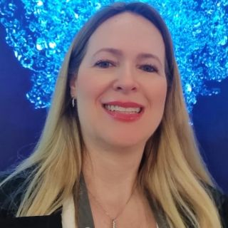 Gisele Roberta Longhi, Dentista Curitiba