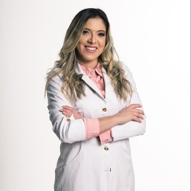 Alanna Dhayane Silva Coelho, Cirurgião vascular Petrolina