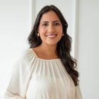 Dra. Isabela  Sobral Calcado