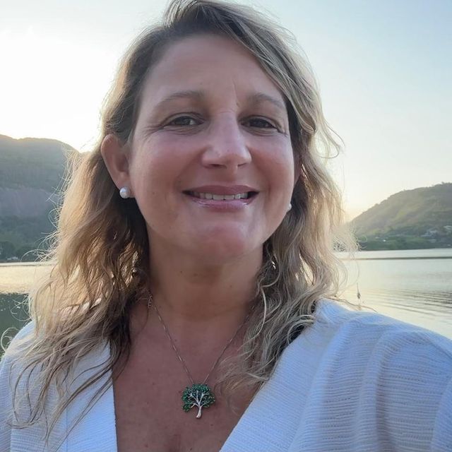 Flávia Pereira Dias, Psicólogo Niterói