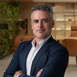 Dr. David Sosa Dias