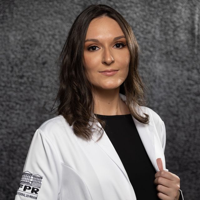 Camila  Lorenzini Tessaro, Neurologista Curitiba
