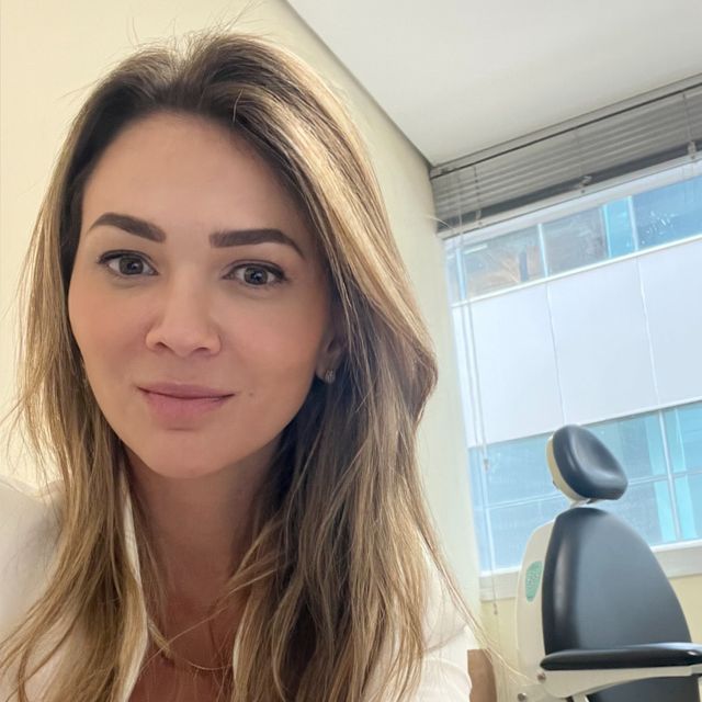 Flávia Ballesteros, Otorrino Belo Horizonte