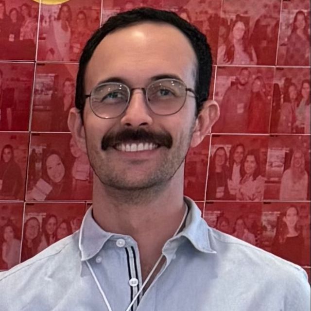 Gustavo Simão Souza, Alergista pediátrico Brasília