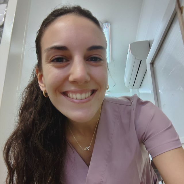 Romina Belén Lattour, Odontólogo Capital Federal