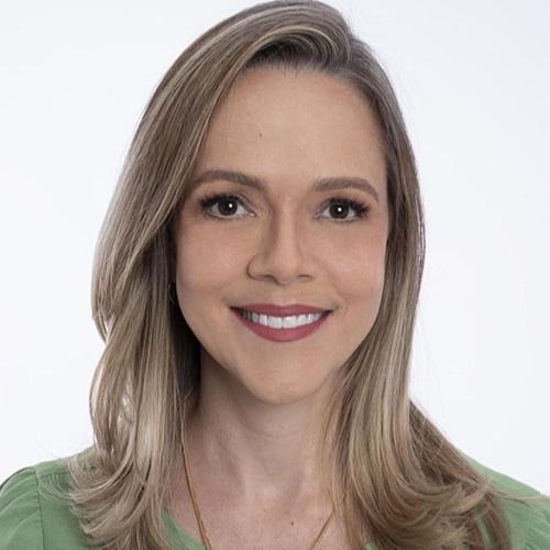 Cláudia Corrêa, Cirurgião pediátrico Recife