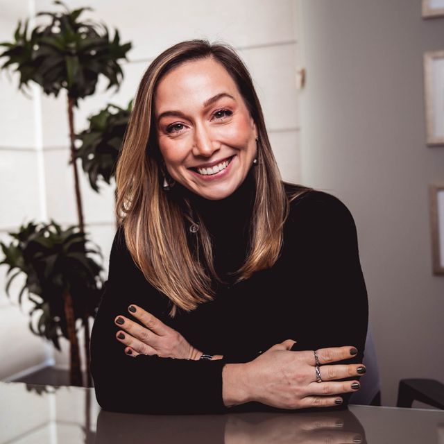 Isabelle Nadal, Psiquiatra Ponta Grossa