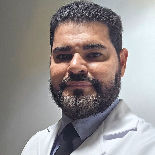 Danilo Sendem, Médico clínico geral Rio de Janeiro