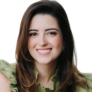 Paula Castilho De Souza, Cirurgião plástico Belo Horizonte