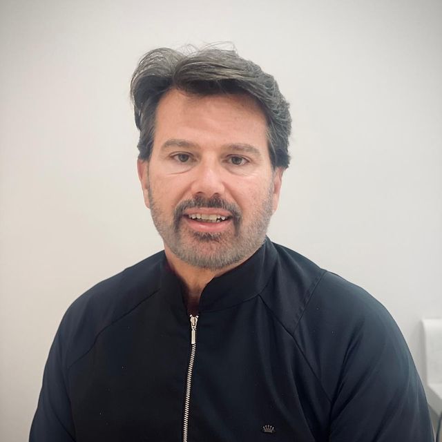 Joao Paulo  Perez Flores, Dentista São Paulo
